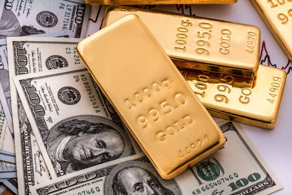 Analysis of gold and dollar prices in the last week